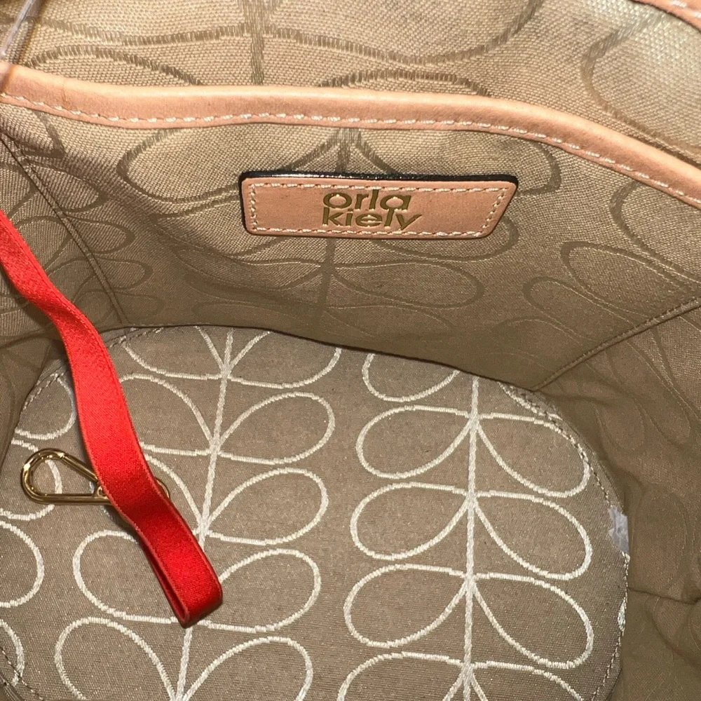 Oria Kiely Brown Floral Embroidered bucket Tote Bag - Picture 4 of 5